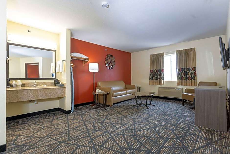 Super 8 by Wyndham Big Rapids