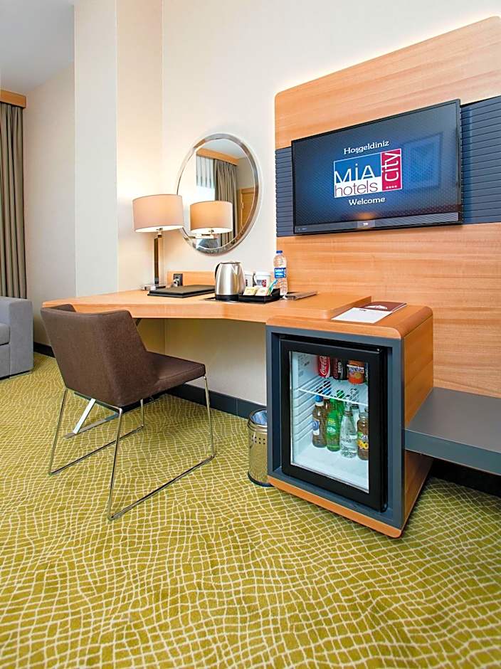 Mia City Hotel