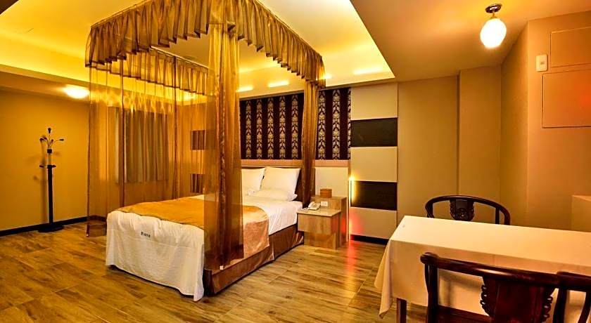 M Garden Business Hotel