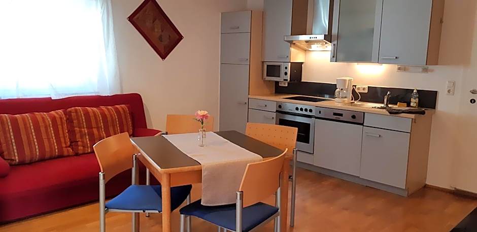 Geinberg Suites & Via Nova Lodges