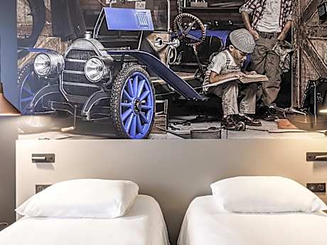 Standard Twin Room