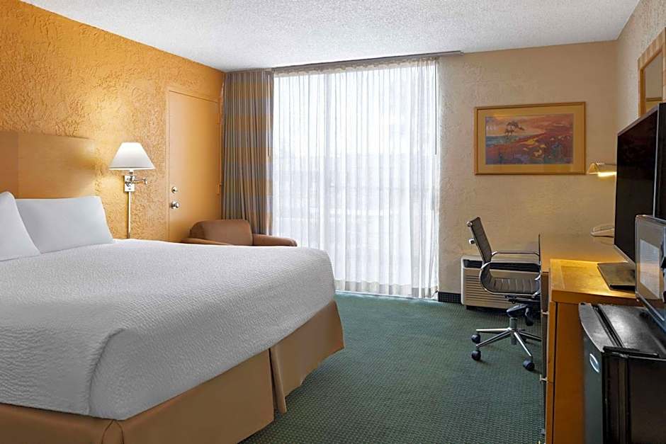 Ramada Tucson