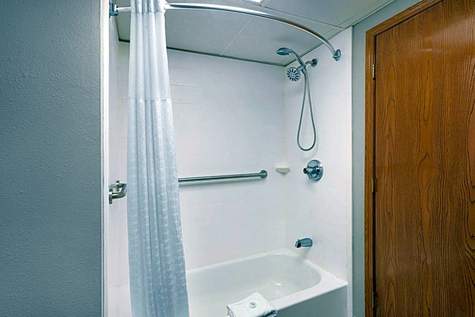 AmericInn by Wyndham Branson & Conference Center