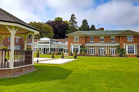Best Western Plus Kenwick Park Hotel