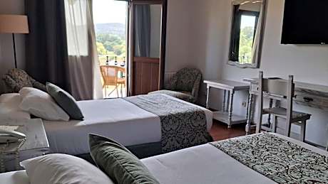 Deluxe Double Room with Balcony