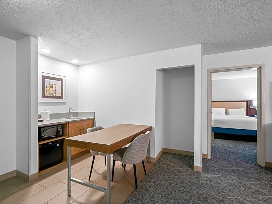 Hampton Inn & Suites East Lansing/Okemos