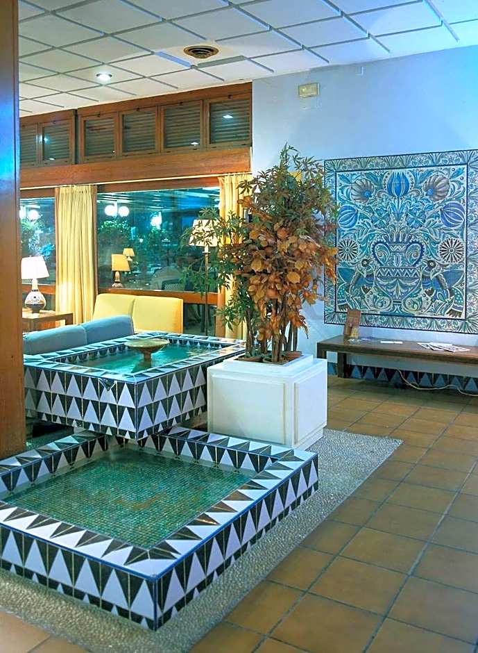 Parador De Ceuta Hotel La Muralla