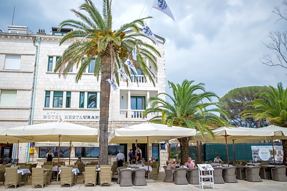 Hotel Astoria Tivat