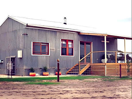Redwing Farmstay