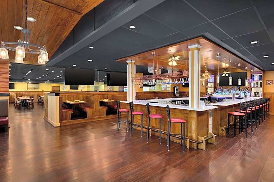DoubleTree by Hilton Laurel