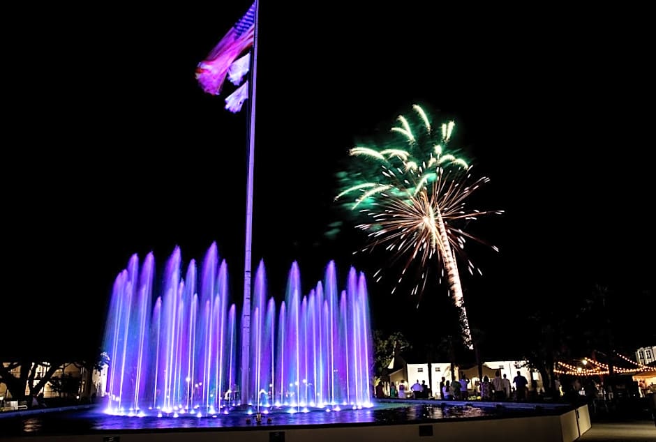 Centennial Plaza Resort Gulfport