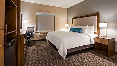 King Suite - Mobility Accessible