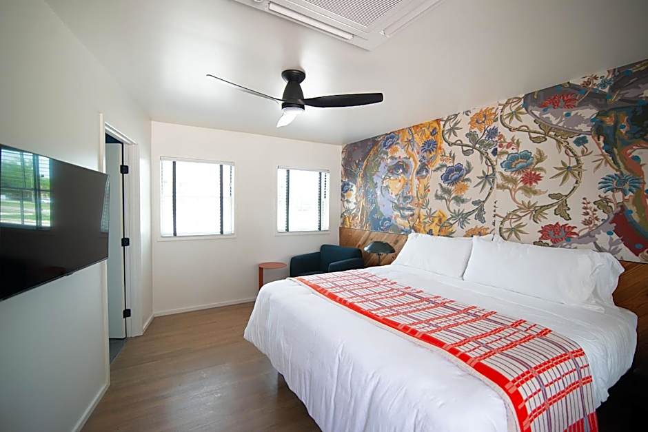 Talbot Commons Hotel