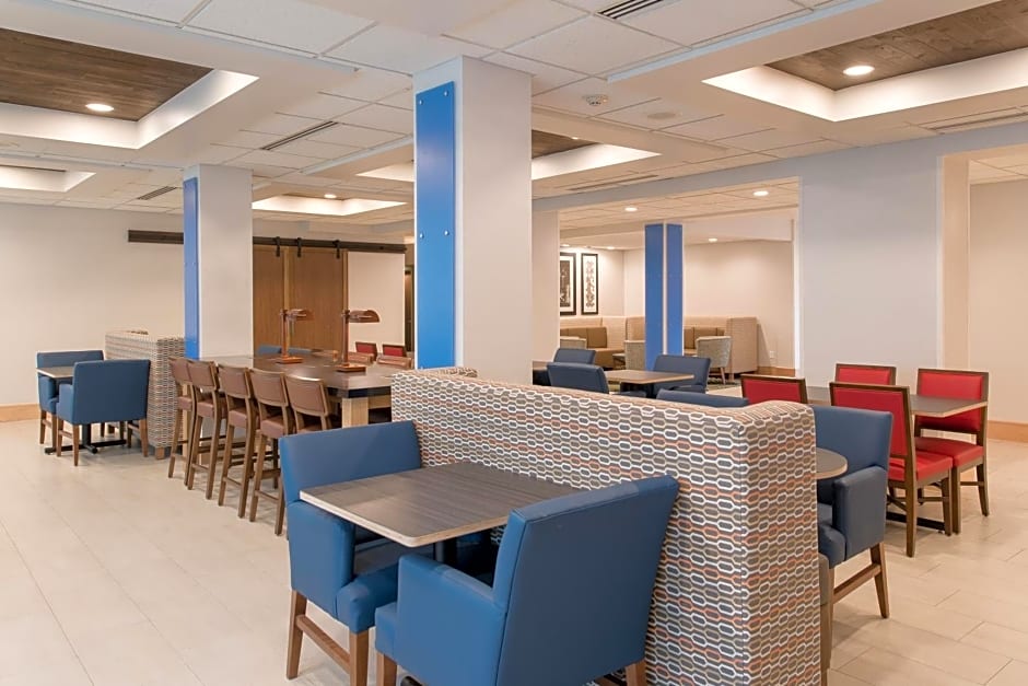 Holiday Inn Express Hotel & Suites Columbia I-26 @ Harbison Blvd By IHG