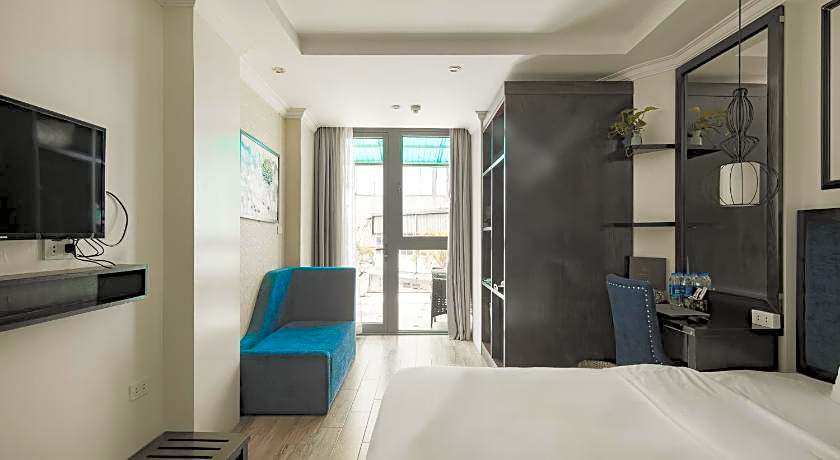 Bella Rosa Trendy Hotel