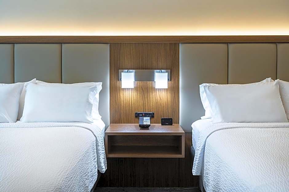 Holiday Inn Express & Suites Greenwood North By IHG