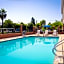 Holiday Inn Express & Suites Sacramento NE Cal Expo By IHG