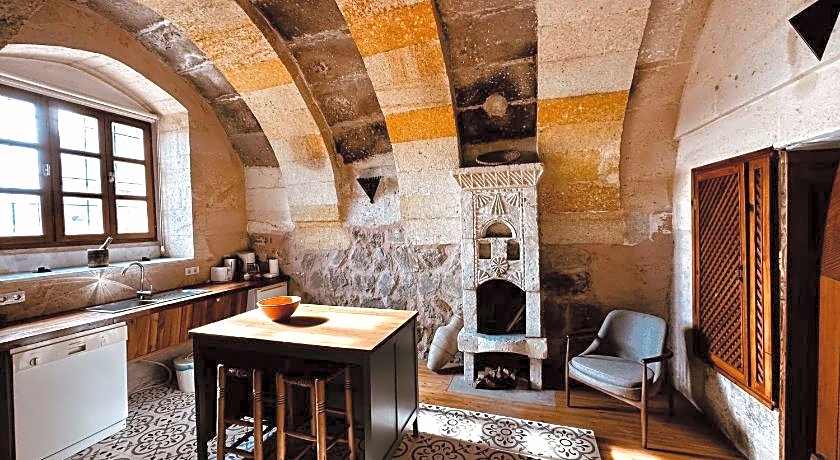 Les Maisons De Cappadoce