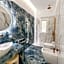 Kreart Boutique Suites & Deluxe Rooms