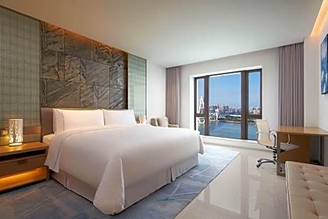 Panorama King Room