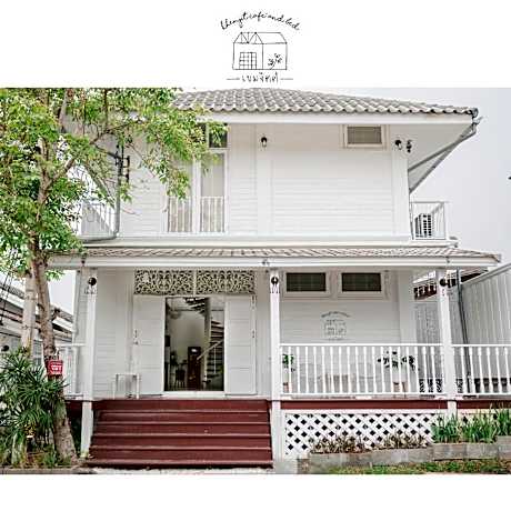 Khemjit cafe' and bed