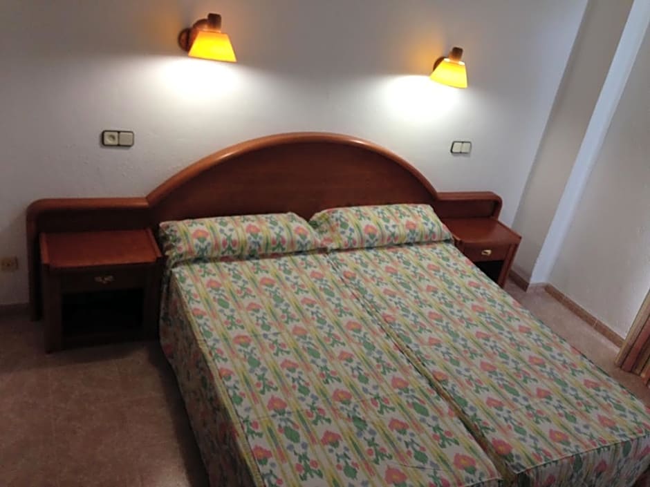 Hostal De La Caravel-La Ii