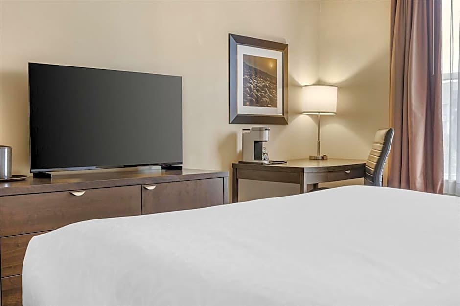 Best Western Plus Bridgewater Hotel & Convention Centre