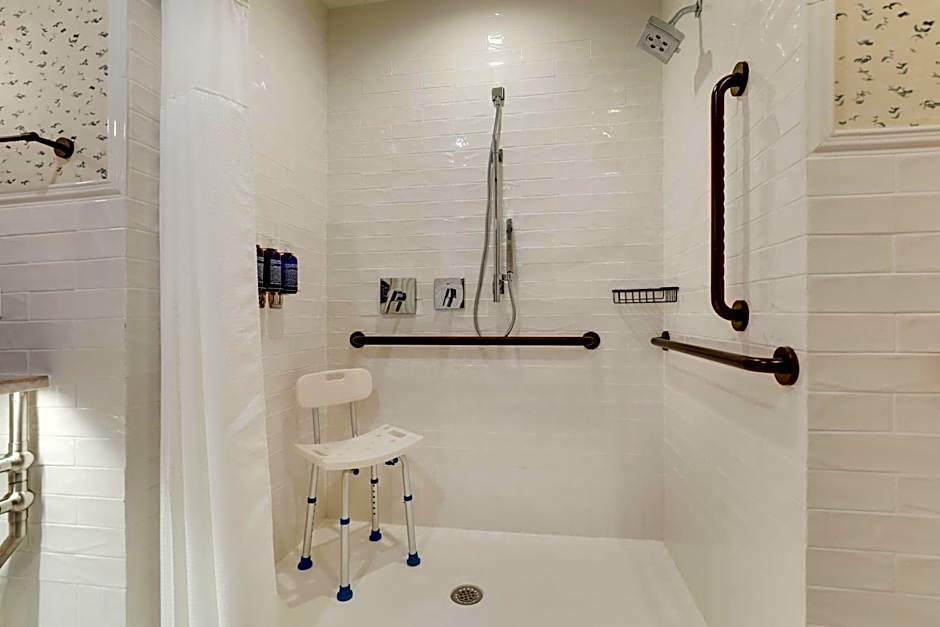 Trilogy Hotel Montgomery, Autograph Collection