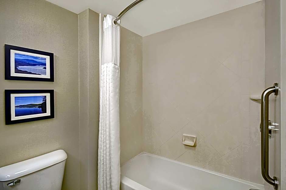 Comfort Inn & Suites Wilton