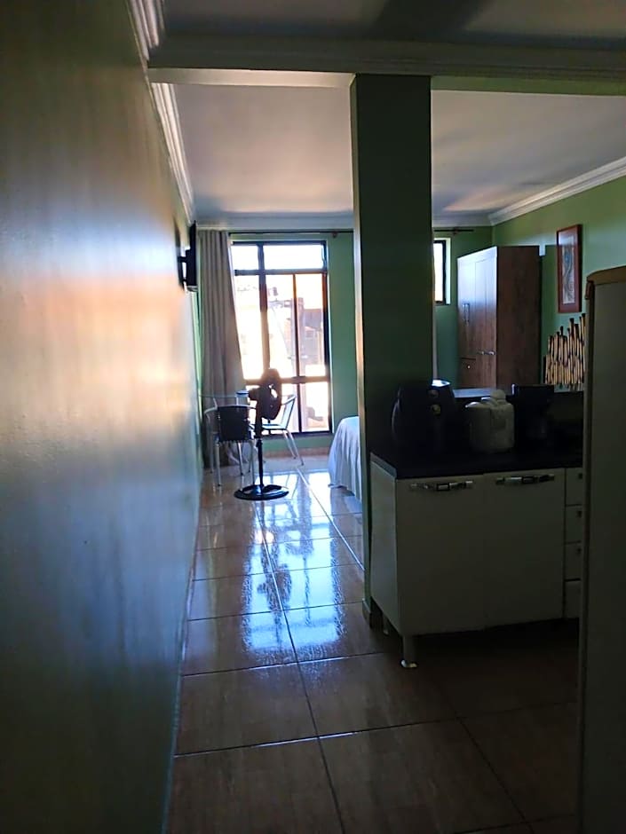 Paradise Hostel e Suítes