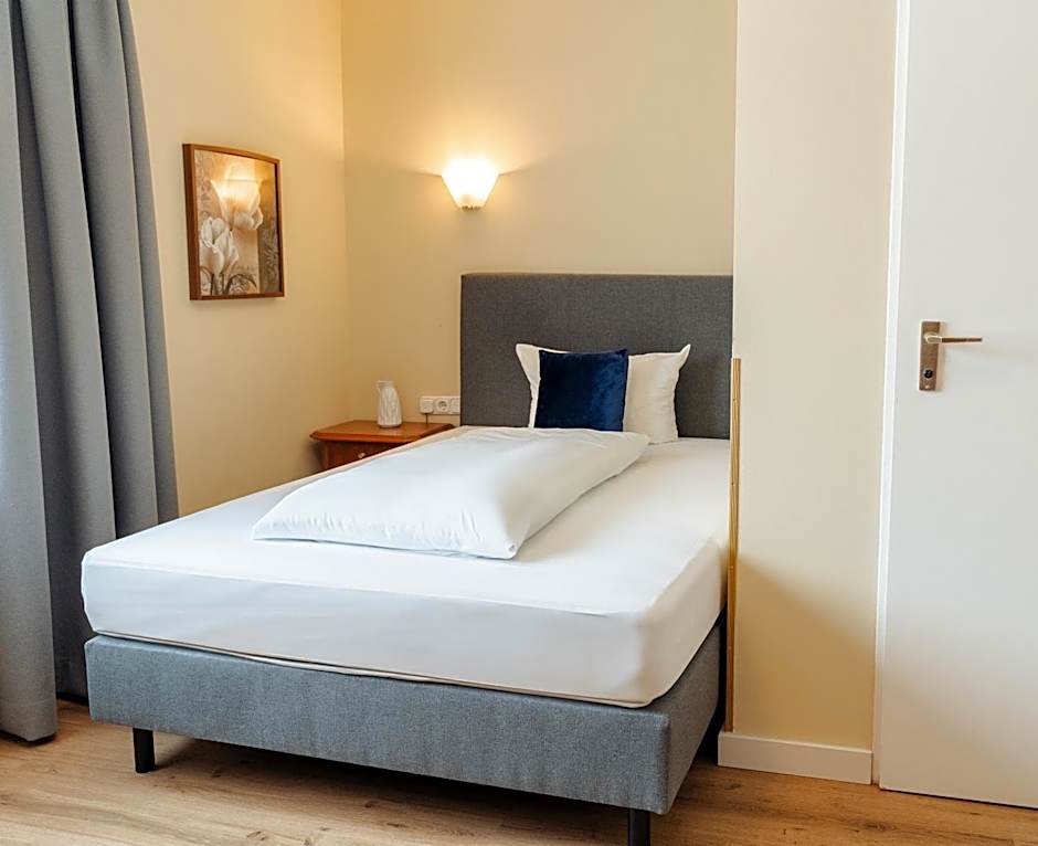 Hotel Altmünchen by Blattl