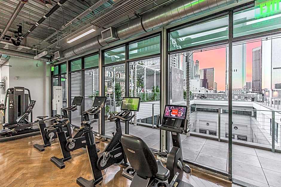 One Lux Stay HWH Downtown Los Angeles