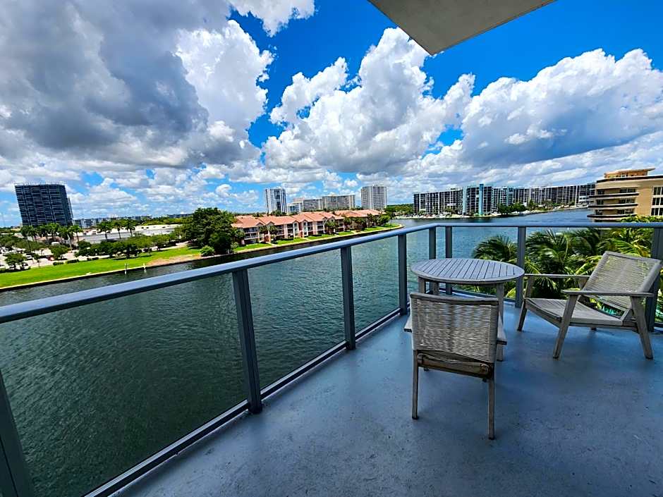 Modern Waterfront Retreat with Scenic Views