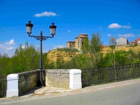 Hostal Santiago - Alojamientos en CARRION DE LOS CONDES