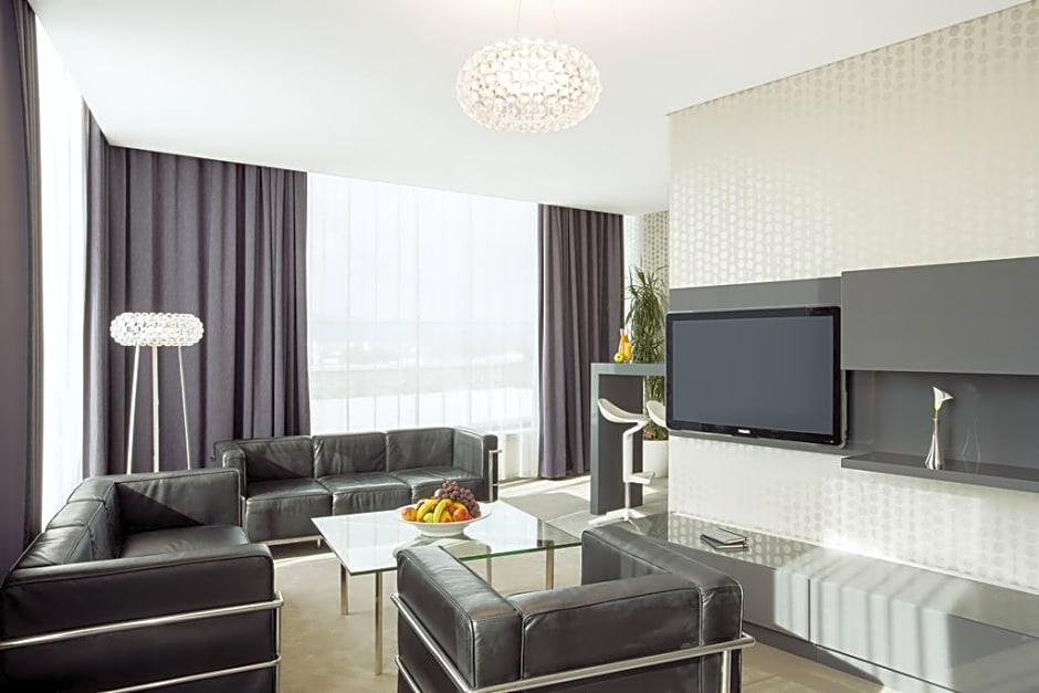 NH Bratislava Gate One