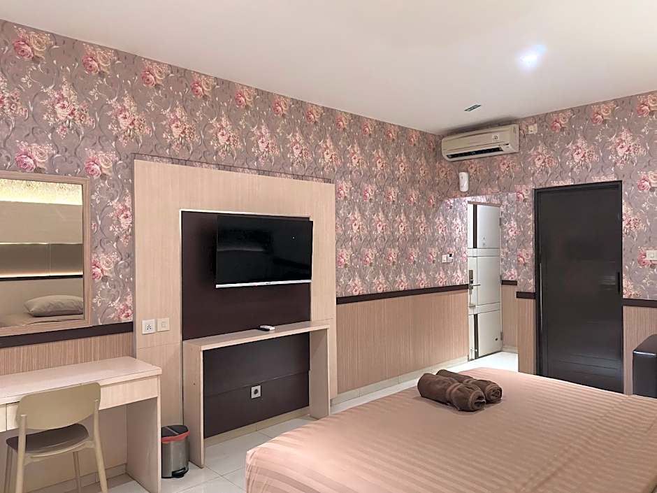 Paris Day Hotel