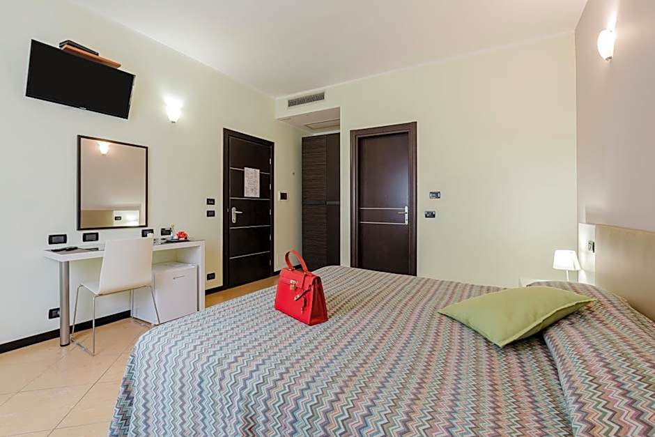Cerri Hotel