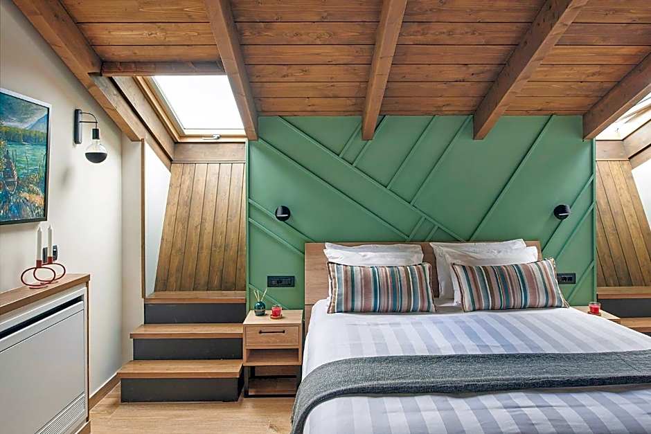 IALNA Boutique Hotel