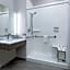 Holiday Inn Express Hotel & Suites Marshall By IHG