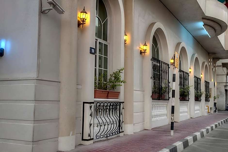 Al Maha Regency Hotel Suites - Managed by Aoudi Consultants