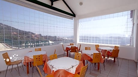 Skiathos Club Hotel & Suites
