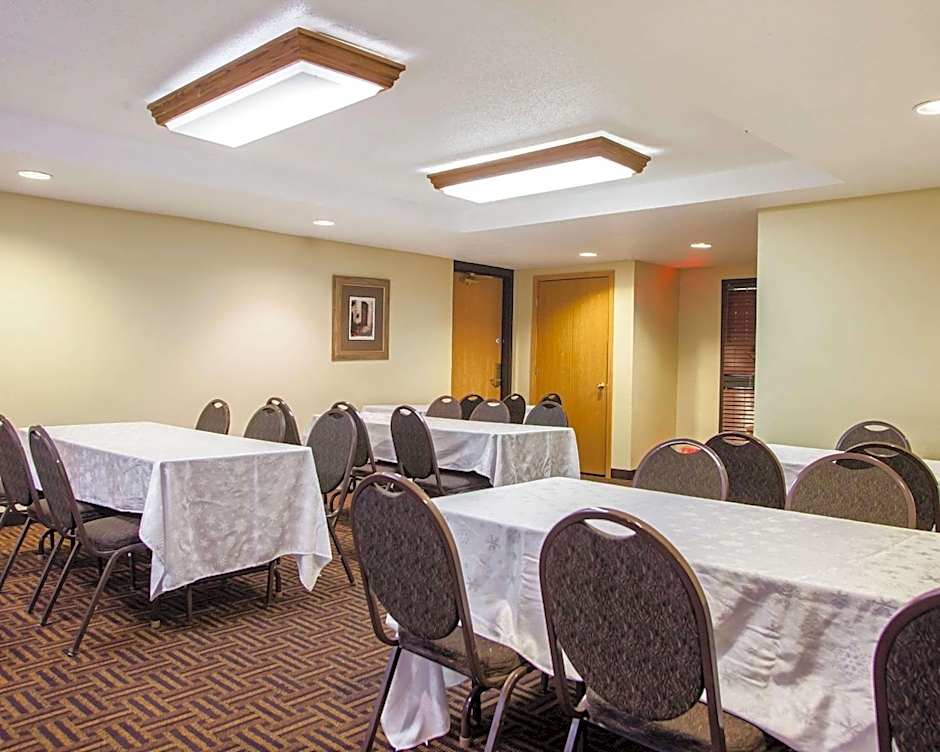 Quality Inn Bolingbrook I-55