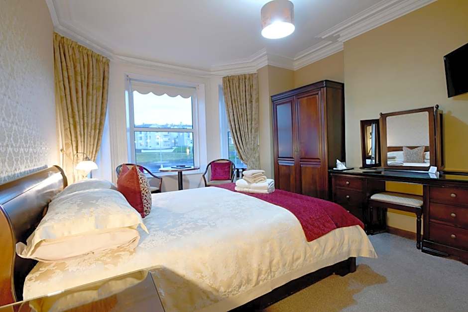 Cul-Erg House & Kitchen