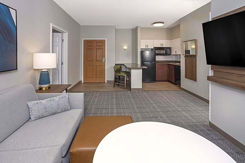 Staybridge Suites Williamsville - Buffalo