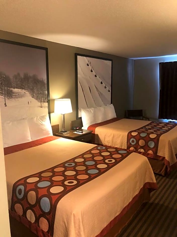 Super 8 by Wyndham Portage