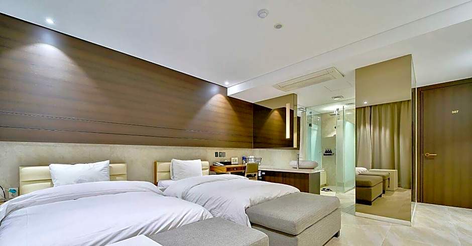 Golden Hotel Incheon