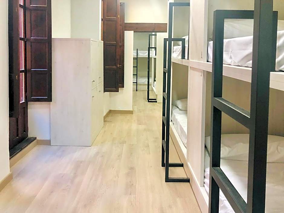 Quartier Leon Hostel Jabalquinto