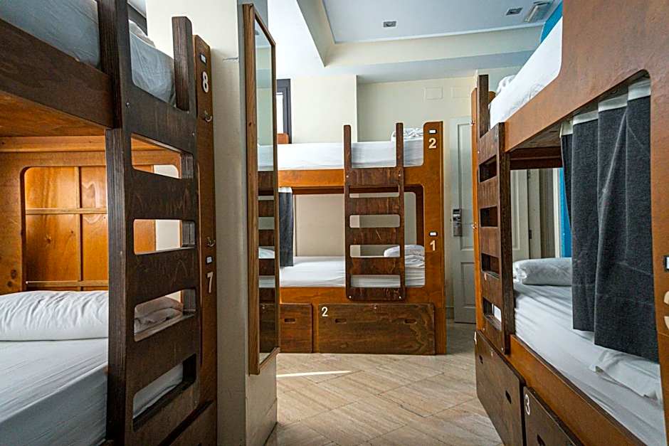 La Banda Rooftop Hostel