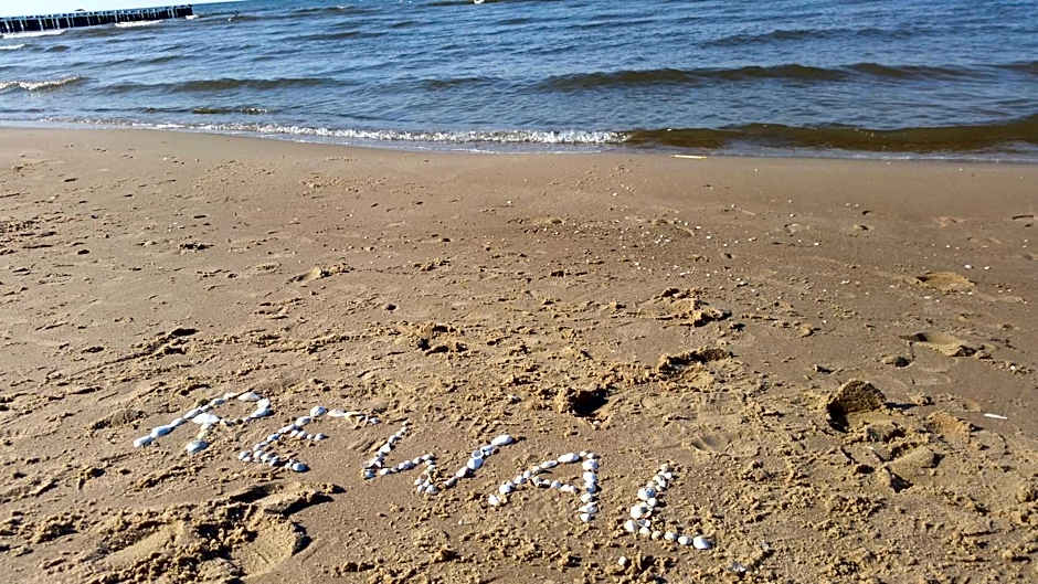 Kompleks Wypoczynkowy Pomerania z podgrzewanym basenem 30 metrów do morza