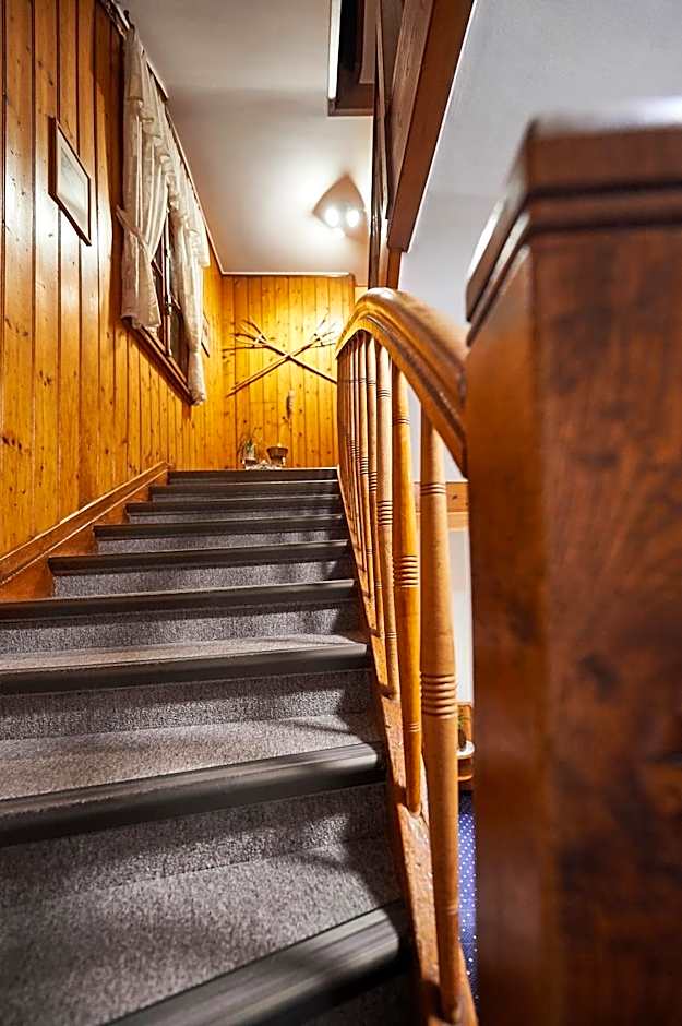 Hotel Sonnenhalde, Arosa